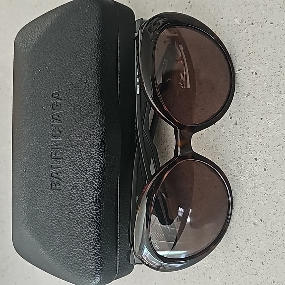 Balenciaga Sunglasses - Picture 9 of 11